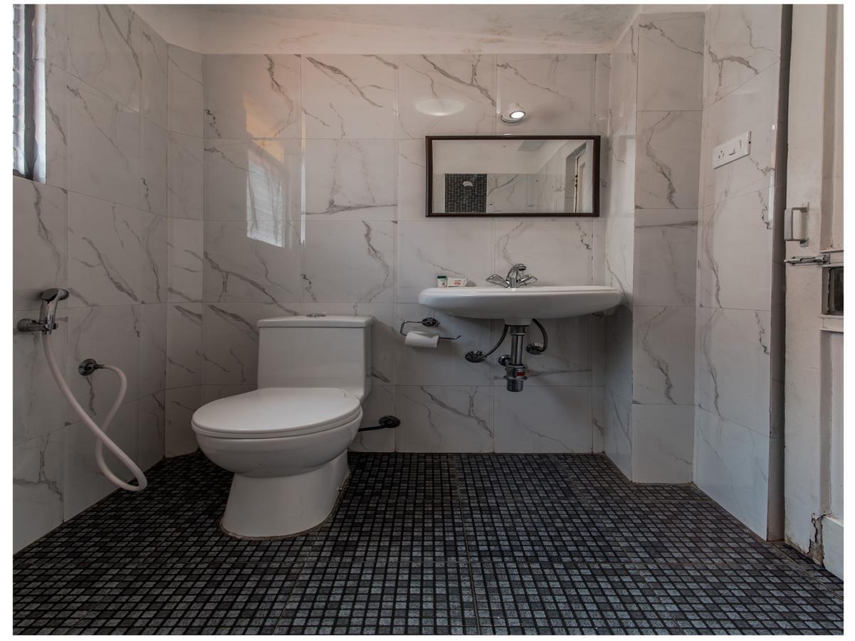 Oyo 10241 Hotel Mayfair Goa Εξωτερικό φωτογραφία